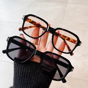 Lunettes de soleil carrées Qianai, monture noire, verres PC, protection UV de type 3, unisexe, pour sports de plein air, cyclisme, mode, conduite - Product Image 2
