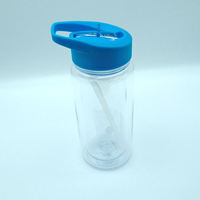 Gobelet en acrylique pré-percé Rts 10oz à double paroi pour enfants avec trou et bouchon, tasse en plastique effet globe de neige