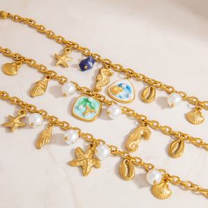 Pulsera de Acero Inoxidable Hecha a Mano con Baño de Oro de 18K, Diseño Moderno para Aniversario u Otras Ocasiones - Product Image 3