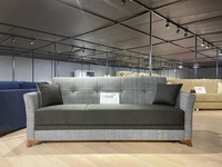 EVA Schlafsofa Hochwertiger Stoff Dreisitzer Modern Massivholz-Bezug Klick-Klack-Mechanismus Stauraum Luxuriöses Design für Wohnzimmer