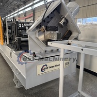Machine de formage à froid de rails de guidage en acier, ligne de production entièrement automatique haute précision pour rails de guidage de fenêtres et d'ascenseurs