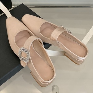 XSD - Mules Personalizados de Tacón Bajo para Mujer, Zapatos Negros Cómodos con Punta Cerrada, Sandalias de Verano para Exteriores - Product Image 1