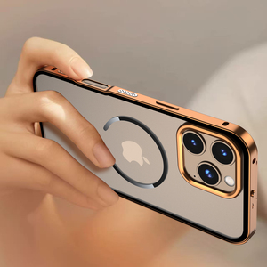 Étui de téléphone magnétique personnalisé avec panneau arrière en PC mat et cadre en aluminium métallique pour 17 13 14 15 16 Pro Max, amovible - Product Image 4