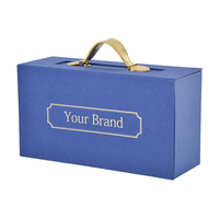 Boîte cadeau de parfum à fermeture magnétique de luxe Boîte en papier rigide personnalisée avec tampon en or avec poignée en cuir et logo