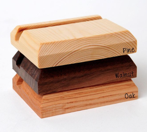 Support de cartes de visite en noyer de qualité supérieure (gravé) - Product Image 3