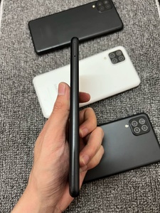 Vente en gros Sam Gala A12 Écran 4G 48MP Quad Caméra Batterie 5000mAh 4 Go 64 Go Double SIM Capteur d'empreintes digitales latéral Version Globale - Product Image 3