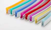 Solutions d'éclairage LED polyvalentes de qualité supérieure DC 12V/24V Bande de néon étanche flexible en silicone IP65/IP67/IP68 2835 Corps en PVC