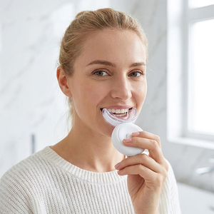 Kit de Blanqueamiento Dental Yanxer Profesional con Lámpara LED Inalámbrica y Cepillo de Dientes en Forma de U, Marca Privada, Sin Peróxido - Product Image 2