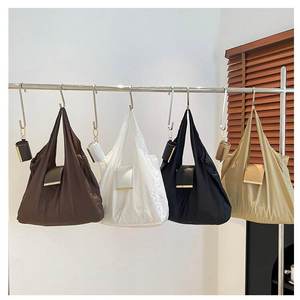 Sacs de courses pliables en gros réutilisables avec <span class=keywords><strong>pochette</strong></span> pour les courses et les voyages, sac de courses quotidien pliable en nylon - Product Image 2