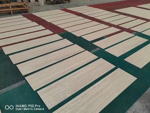 <span class=keywords><strong>Escalier</strong></span> en <span class=keywords><strong>travertin</strong></span> argenté naturel antidérapant de luxe PerfectStone pour la décoration intérieure, la conception et les projets de construction - Product Image 3