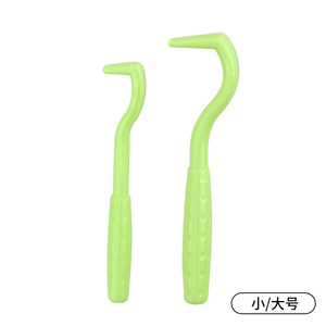 Qbellpet Juego de removedor de garrapatas y pulgas para perros de 3 piezas Ecológico TPR Amarillo Naranja Verde Peines de aseo de plástico para perros grandes y pequeños - Product Image 6