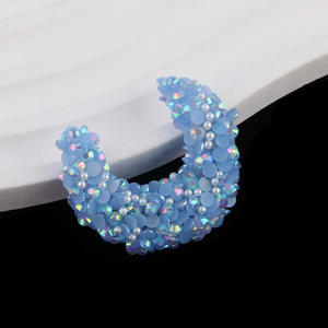 Perles en acrylique à paillettes, motif bateau de lune, pour bricolage de porte-clés de téléphone portable, perles de strass adhésives, trou droit, multicolores, logo personnalisé, collier - Product Image 5