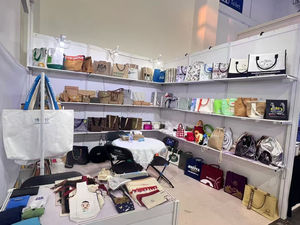 Sac en <span class=keywords><strong>toile</strong></span> <span class=keywords><strong>de</strong></span> <span class=keywords><strong>jute</strong></span> réutilisable avec logo personnalisé Sac <span class=keywords><strong>de</strong></span> plage d'été avec des cocotiers Sac <span class=keywords><strong>de</strong></span> shopping - Product Image 4