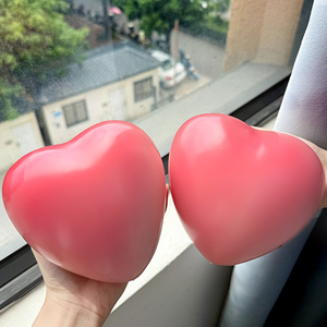 Pelotas Antiestrés de Corazón que Cambian de Color, Mini Juguetes Sensoriales para Adultos, Regalos para Fiestas de San Valentín - Product Image 3