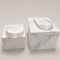 Sac en papier kraft personnalisé avec logo imprimé, design de luxe, faible MOQ, pour emballage cadeau et shopping