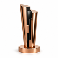 Trophée en métal Ombre, Prisme en bronze avec sommet biseauté or rose, Trophée médaille en métal pour récompenses