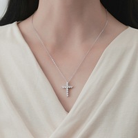Collier Croix en Argent S925 et Moissanite, Chaîne Osseuse en Or 18 carats, Bijoux en Argent pour Femme, Vente en Gros Usine, Idéal Mariage et Fêtes
