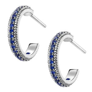 Orecchini a Cerchio Classici in Argento 925 con Zaffiro Blu Incastonato a Canale per Donna, Gioielli da Indossare Ogni Giorno - Product Image 1