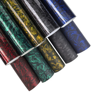Vinilo Adhesivo para Automóviles de Fibra de Carbono Forjado PET OEM ODM, Rollo de 1.52x18m, Fácil de Instalar, Duración de Más de 5 Años, Película para Envolver Vehículos, Pegatinas Doradas - Product Image 3