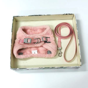 Günstige Preise Bestseller Verstellbares Hundegeschirr-Set Weiches Atmungsaktives Polyester Flauschiges Luxuriöses Langlebiges Waschbares Hundegeschirr und Leine - Product Image 6