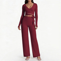 Set Yoga Wanita Lengan Panjang Model Wrap Top Elastisitas Tinggi Celana Legging Pinggang Tinggi Kaki Lebar Sensasi Nude untuk Olahraga Fitness