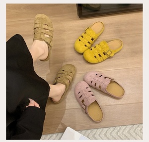 Nouvelles sandales romaines d'été en cuir de vachette pour femmes, à semelle souple et bout fermé, avec design ajouré respirant - Product Image 2