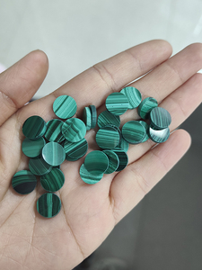 พลอยมาลาไคต์ธรรมชาติทรงกลมแบนขนาด 8x2 มม. 10x2 มม. สำหรับทำจี้สร้อยคอและเครื่องประดับตกแต่ง - Product Image 2