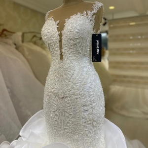 Precio de fábrica Nuevo estilo Vestido de novia con volantes Lujo Sexy Sin espalda Tren largo Brillante Blingbling Vestidos de encaje con cuentas - Product Image 3