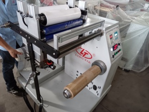 Máquina de Guiado y Rebobinado de Alta Precisión con Sistema de Eliminación de Polvo para la Industria de Impresión de Películas y Telas No Tejidas - Product Image 5