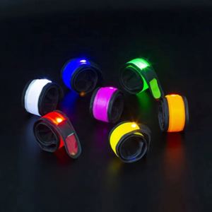 Bracelet LED Lumineux Sportif à Velcro pour Concerts, Fêtes et Bars avec Effet Lumineux – Accessoire de Fête - Product Image 6