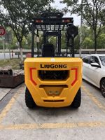 Chariot élévateur LIUGONG CPCD50-E E50, chariot élévateur robuste, chariot élévateur diesel neuf, 5T, 4 roues motrices, solution de manutention industrielle à trois niveaux