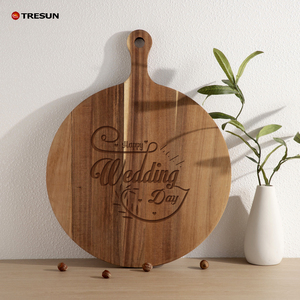 Planche à pizza en bois d'acacia de qualité supérieure, grande taille, avec logo personnalisé - Product Image 1