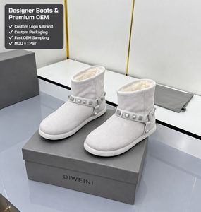 Botas de Nieve de Gamuza Gris de Diseño de Lujo para Mujer, Botas de Invierno de Alta Calidad con Forro de Piel, Cálidas y Suaves, Nuevas - Product Image 1