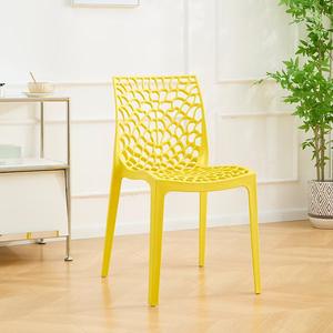 كرسي شاطئ بلاستيكي قابل للتكديس للاستخدام الداخلي والخارجي مصنوع من البولي بروبيلين - Product Image 6