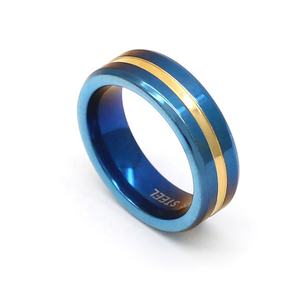 Venta caliente joyería de moda dos tonos Ip chapado anillo de boda azul anillo de acero inoxidable para hombre anillo de hombre chapado en oro de 18 quilates - Product Image 1