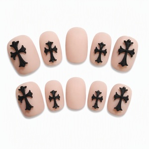 Faux ongles à presser rose nude couvrants avec motif croix noire 3D, pré-conçus pour les doigts - Product Image 4