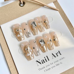 Uñas Postizas de Lujo Hechas a Mano con Diseño de Cerezas Rojas Irregulares y Diamantes Brillantes para Otoño e Invierno - Product Image 2