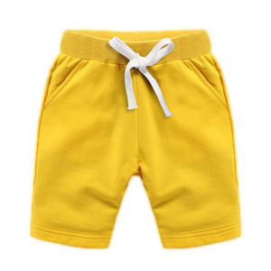 Shorts de jogging pour enfants en coton 100% doux, couleur unie, vente en gros pour l'été, shorts pour bébés garçons - Product Image 2