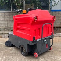 Balayeuse électrique industrielle à conduite à pied pour entrepôts et parkings, directement de l'usine