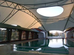 Cấu trúc màng chống rách mạnh mẽ không thấm nước che nắng bạt sân thể thao và nhà máy công viên đa dạng - Product Image 6