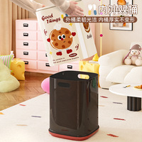 Nouveau design de poubelle en plastique à motif de dessin animé Poubelle de style mignon pour la maison et la chambre à coucher avec couvercle à ordures émotionnel pour les poubelles ménagères