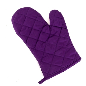 Couette entière Logo personnalisé Rose Rose Fleur Imprimé <span class=keywords><strong>Anti</strong></span> <span class=keywords><strong>Chaleur</strong></span> BBQ Cuisine <span class=keywords><strong>Four</strong></span> Pot Porte Gants en coton épais pour la cuisson Cuisson - Product Image 4