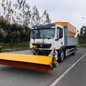 Quitanieves de grado industrial, vehículos todo terreno de limpieza de nieve adecuados para la eliminación de nieve a gran escala, calles, aeropuertos - Product Image 1