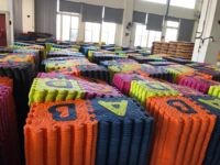 Vente chaude coloré dessin animé Puzzle ramper Eva mousse sol tapis de jeu doux confortable Non toxique Alphabet numéro feuilles de plastique