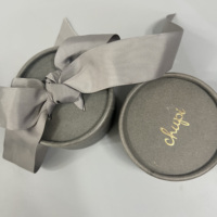 Boîtes cadeaux jetables en papier kraft biodégradable, disponibles dans une variété de formes et de styles de boîtes populaires