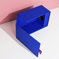 Boîte cadeau à rabat magnétique pour parfum avec poignée en ruban, emballage de luxe personnalisé en bleu pour flacon de 30 ml et 50 ml