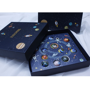 Boîtes d'emballage <span class=keywords><strong>de</strong></span> luxe carrées <span class=keywords><strong>pour</strong></span> chocolats, personnalisables avec votre LOGO, <span class=keywords><strong>pour</strong></span> bonbons au chocolat, avec inserts en plastique et impression sur carton quadrillé - Product Image 1