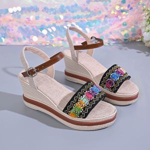 Sandales <span class=keywords><strong>compensées</strong></span> décontractées pour <span class=keywords><strong>femme</strong></span>, nouvelle collection été 2026, style plage, vente en gros - Product Image 5