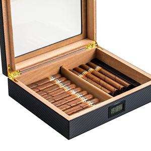 Humidor moderno realizzato a mano in fibra di carbonio con igrometro digitale anteriore e soluzione umidificatore contiene 25-50 sigari - Product Image 4