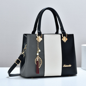 Sac à main pour <span class=keywords><strong>femme</strong></span>, fermeture à glissière, monogramme en relief, <span class=keywords><strong>cuir</strong></span> PU de qualité supérieure, polyester imperméable, large <span class=keywords><strong>bandoulière</strong></span>, 3L - Product Image 6